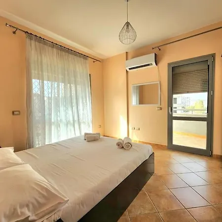 Ring Flat Ii W/ 24h Check In Τίρανα