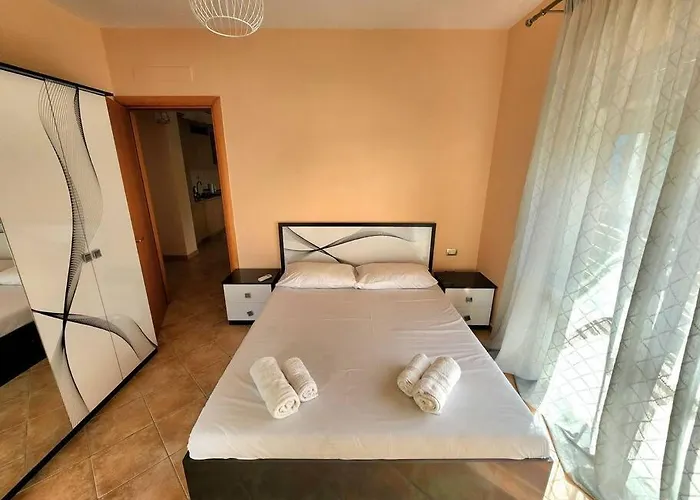 Ring Flat Ii W/ 24h Check In * 地拉那