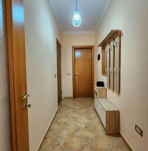 Ring Flat Ii W/ 24h Check In *